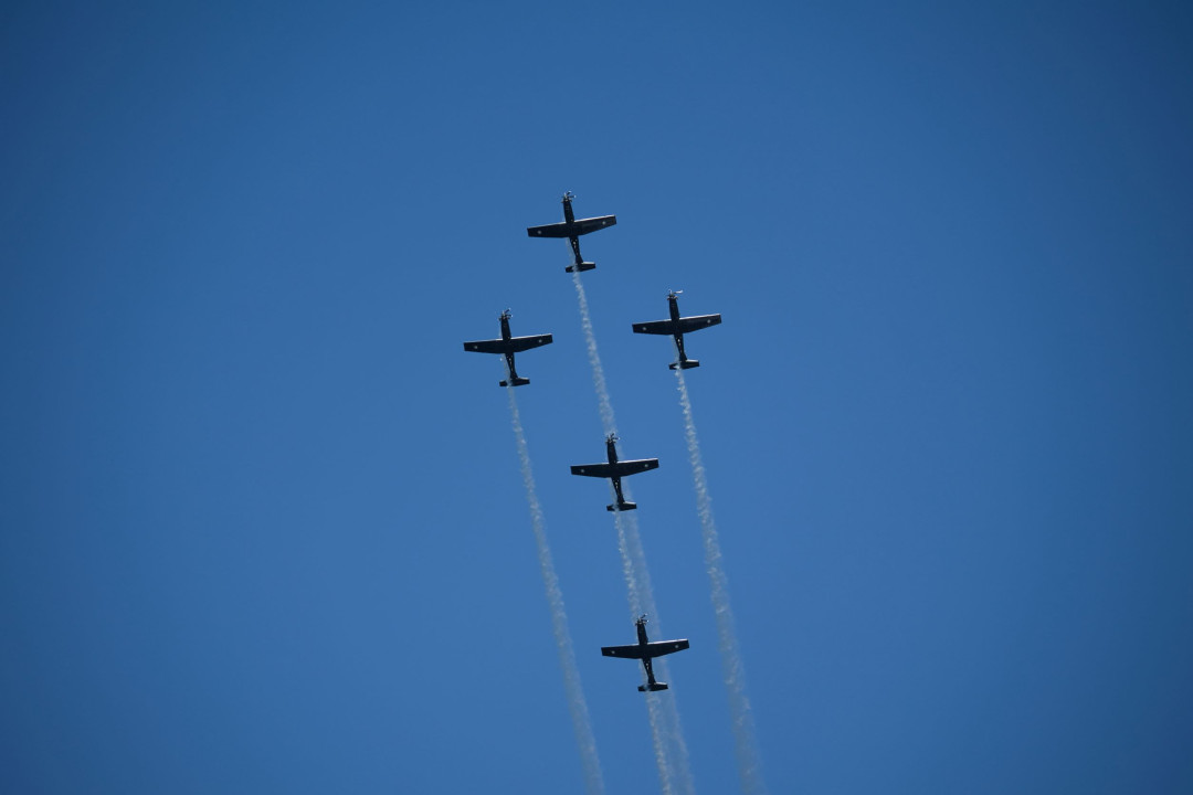 R6 E8716